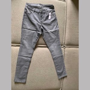 Grey skinny jeans